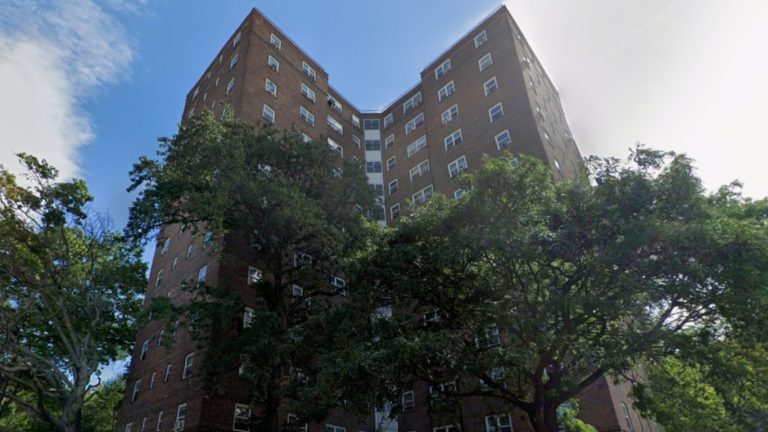 Un bambino muore nell’incendio provocato dalla batteria di una e-bike nel Bronx